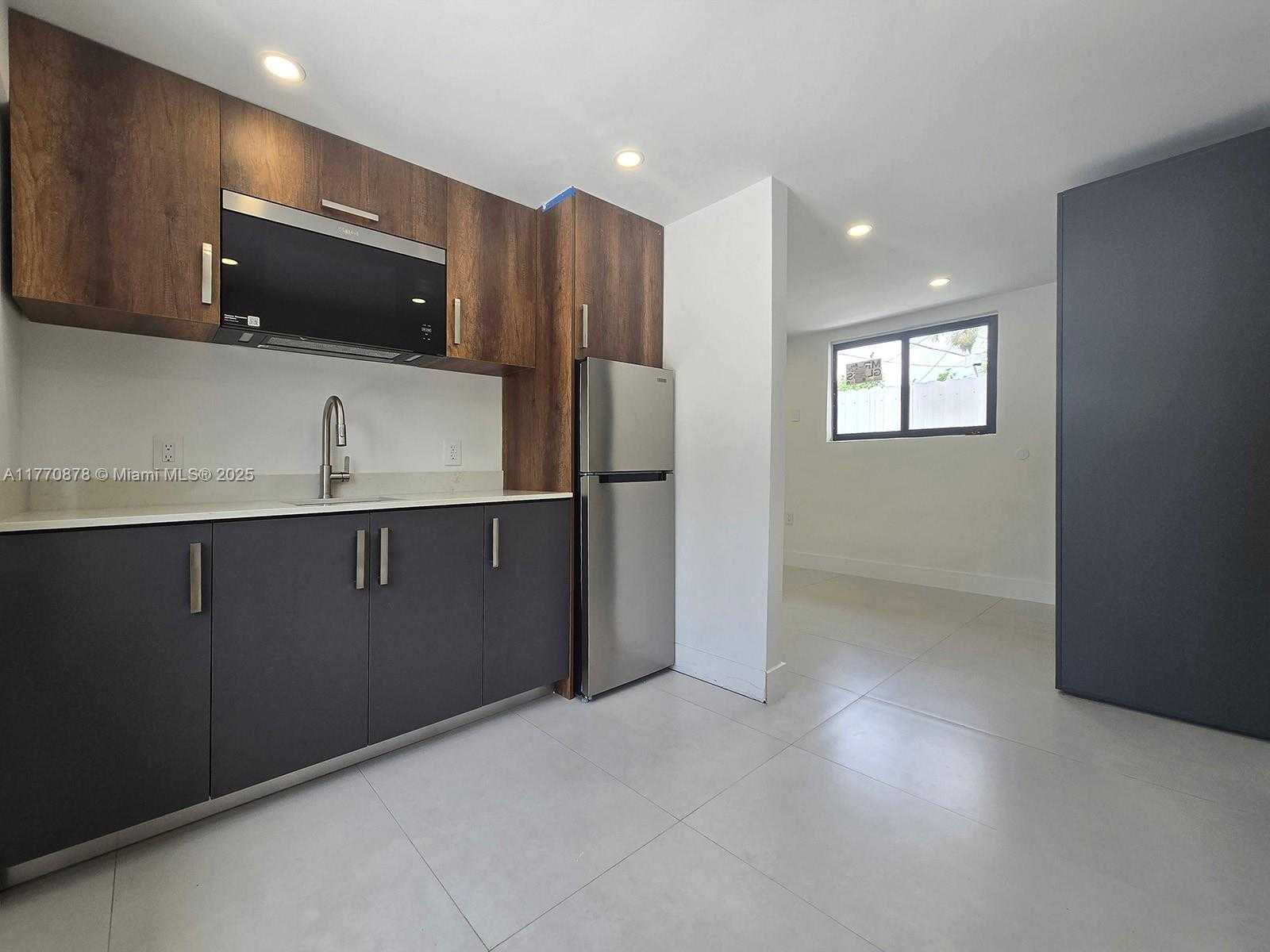Small Image of 5152 SOUTH WEST 6TH #3, Miami Number 25