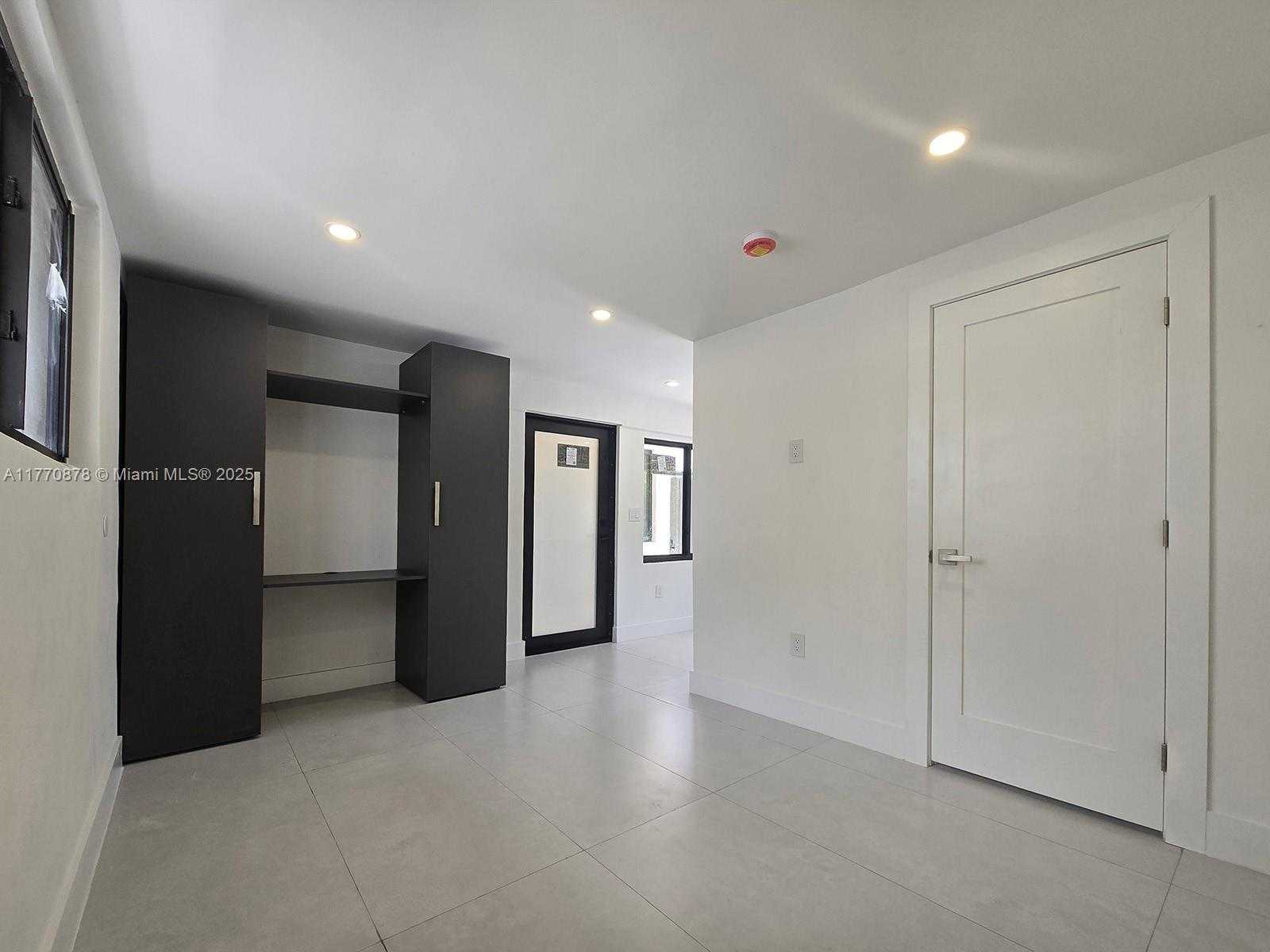 Small Image of 5152 SOUTH WEST 6TH #3, Miami Number 27