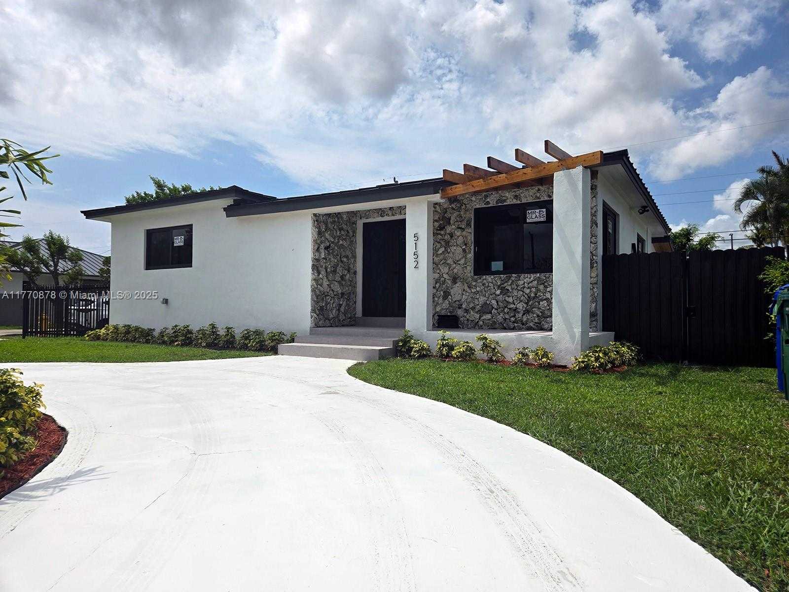 Small Image of 5152 SOUTH WEST 6TH #3, Miami Number 5