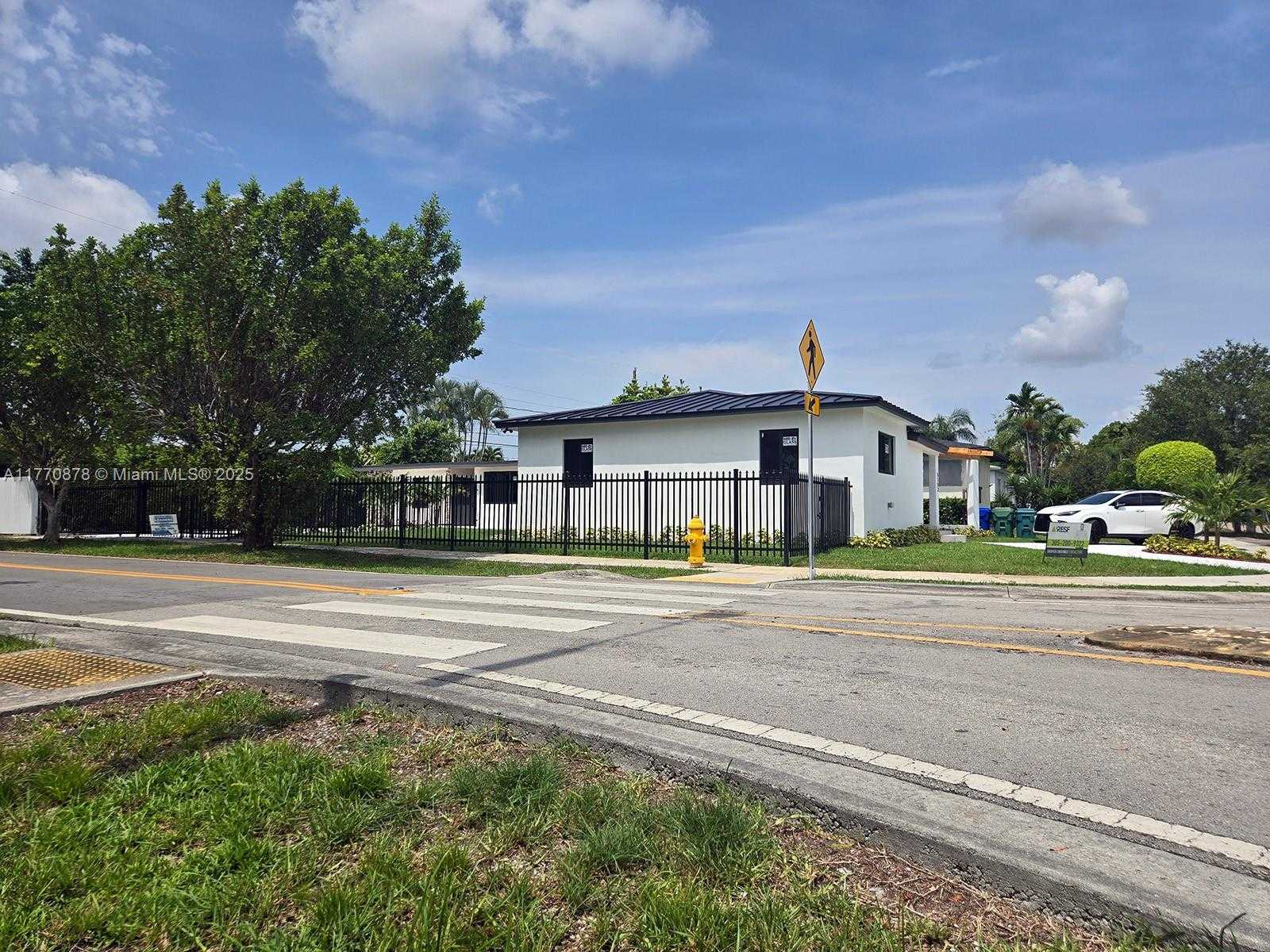 Small Image of 5152 SOUTH WEST 6TH #3, Miami Number 7