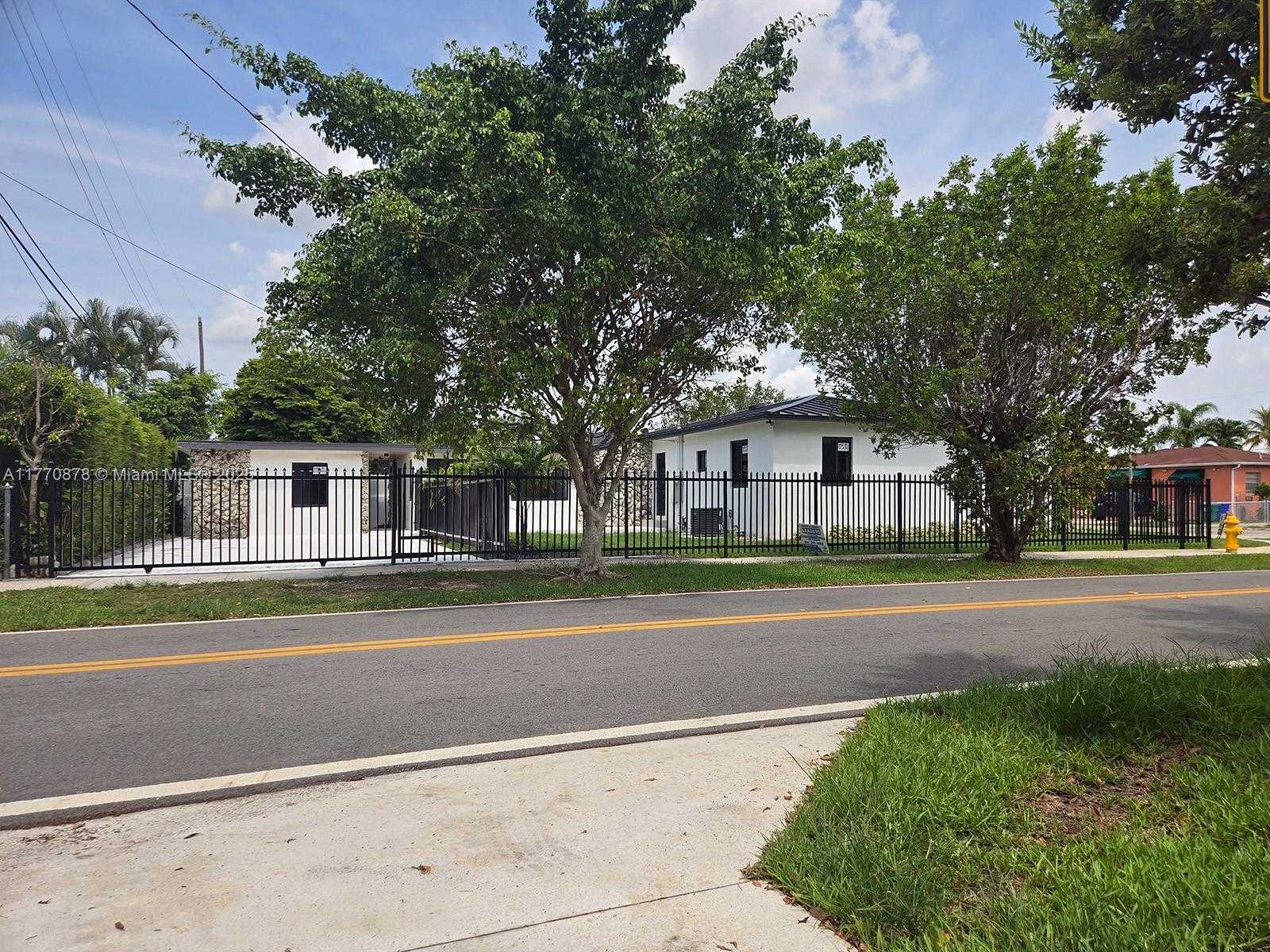 Small Image of 5152 SOUTH WEST 6TH #3, Miami Number 8
