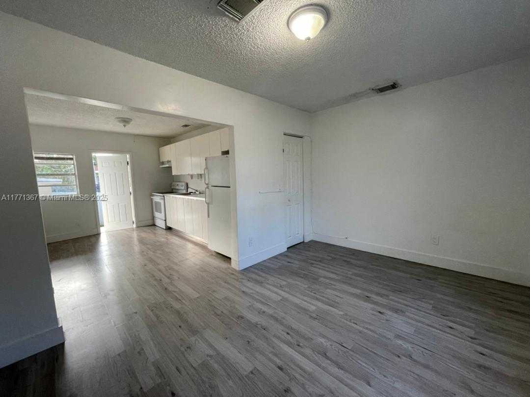 Small Image of 1730 SOUTH WEST 72ND CT, Miami Number 5