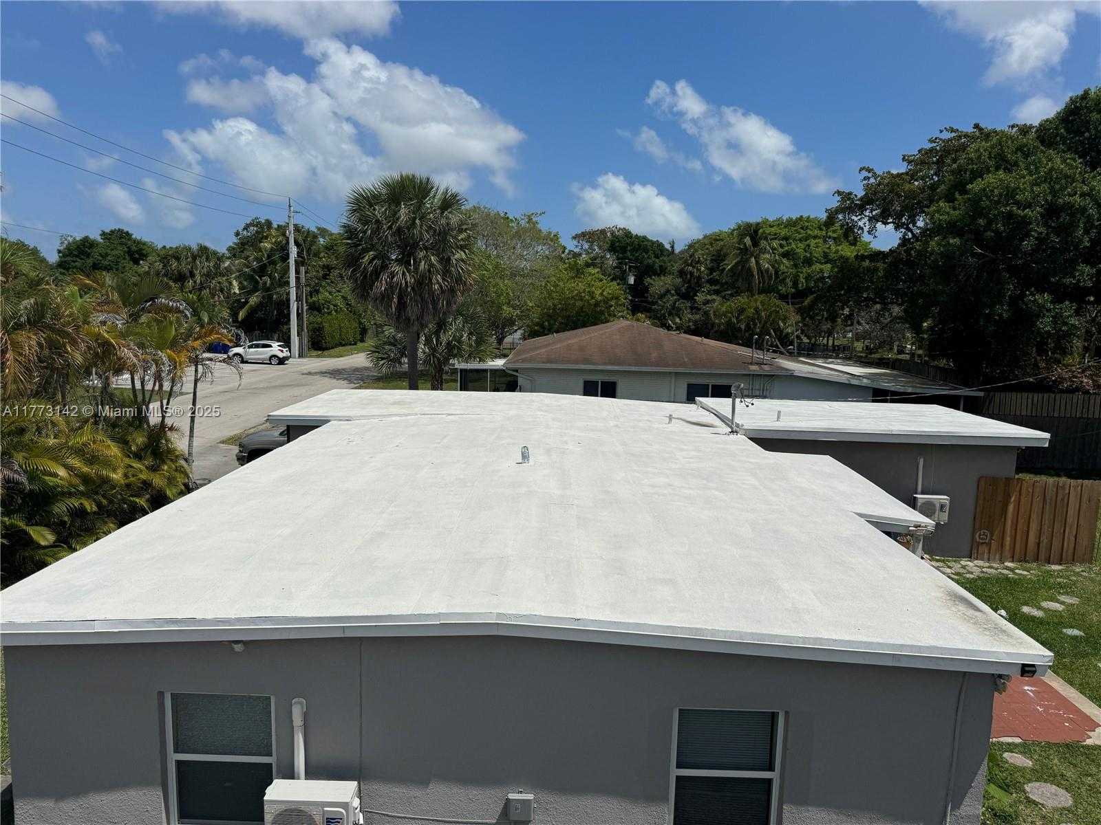 Small Image of 2960 SOUTH WEST 17TH ST #5, Fort Lauderdale Number 10