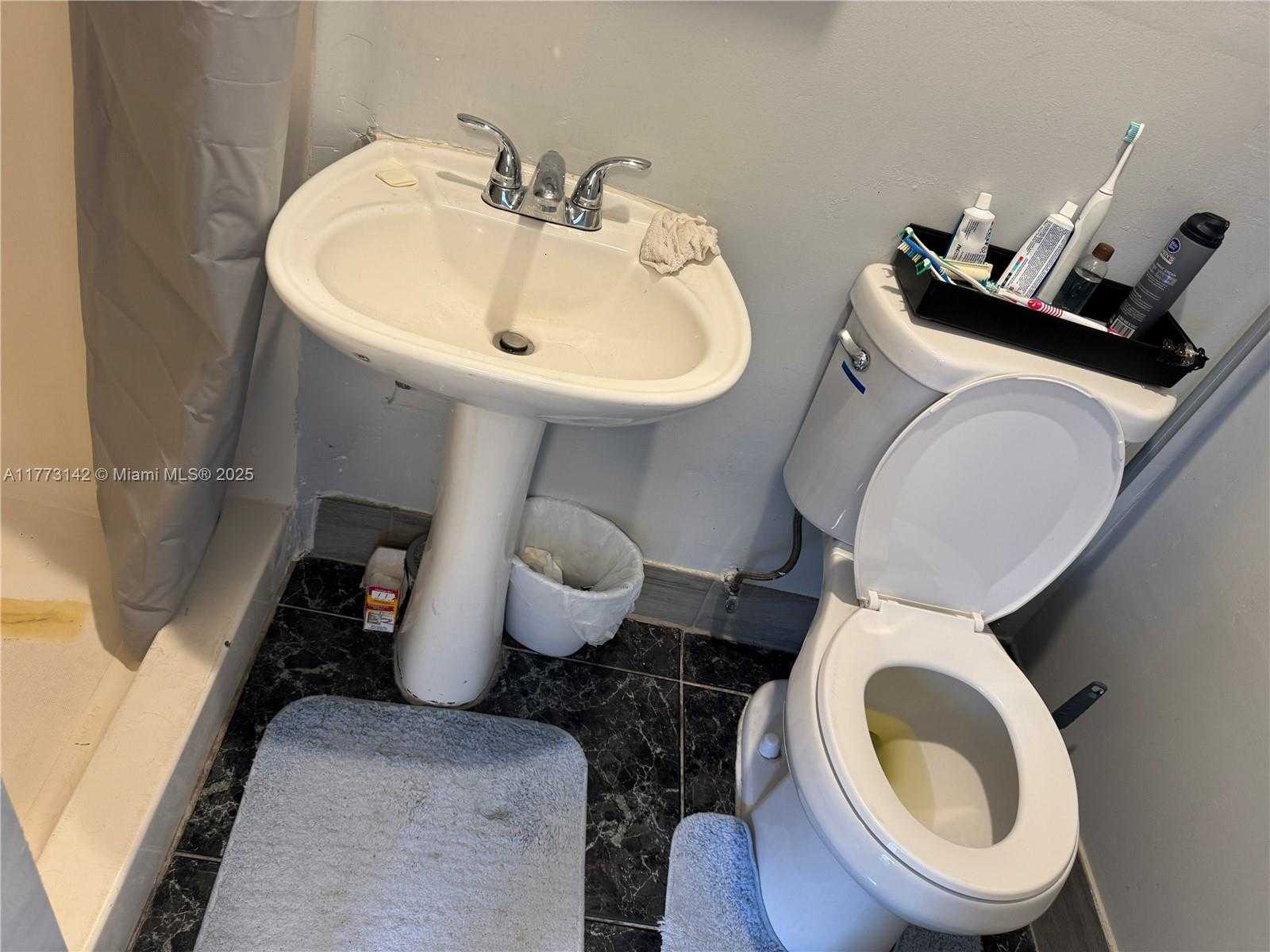 Small Image of 2960 SOUTH WEST 17TH ST #5, Fort Lauderdale Number 25