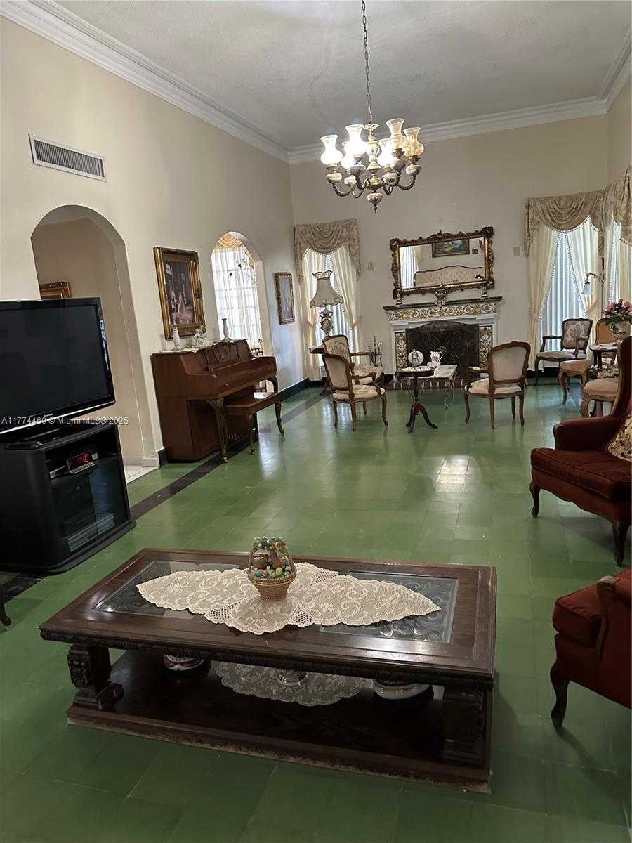 Small Image of 870 NORTH WEST 14TH CT #2, Miami Number 14