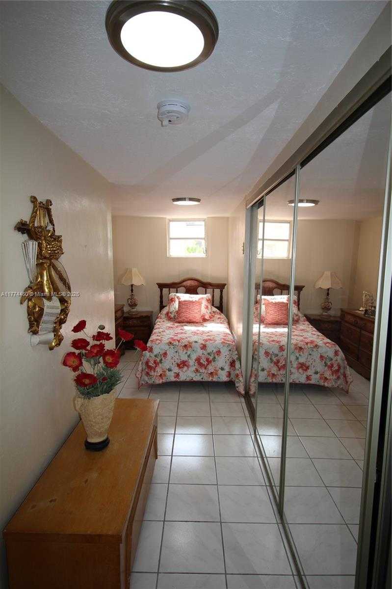 Small Image of 870 NORTH WEST 14TH CT #2, Miami Number 32