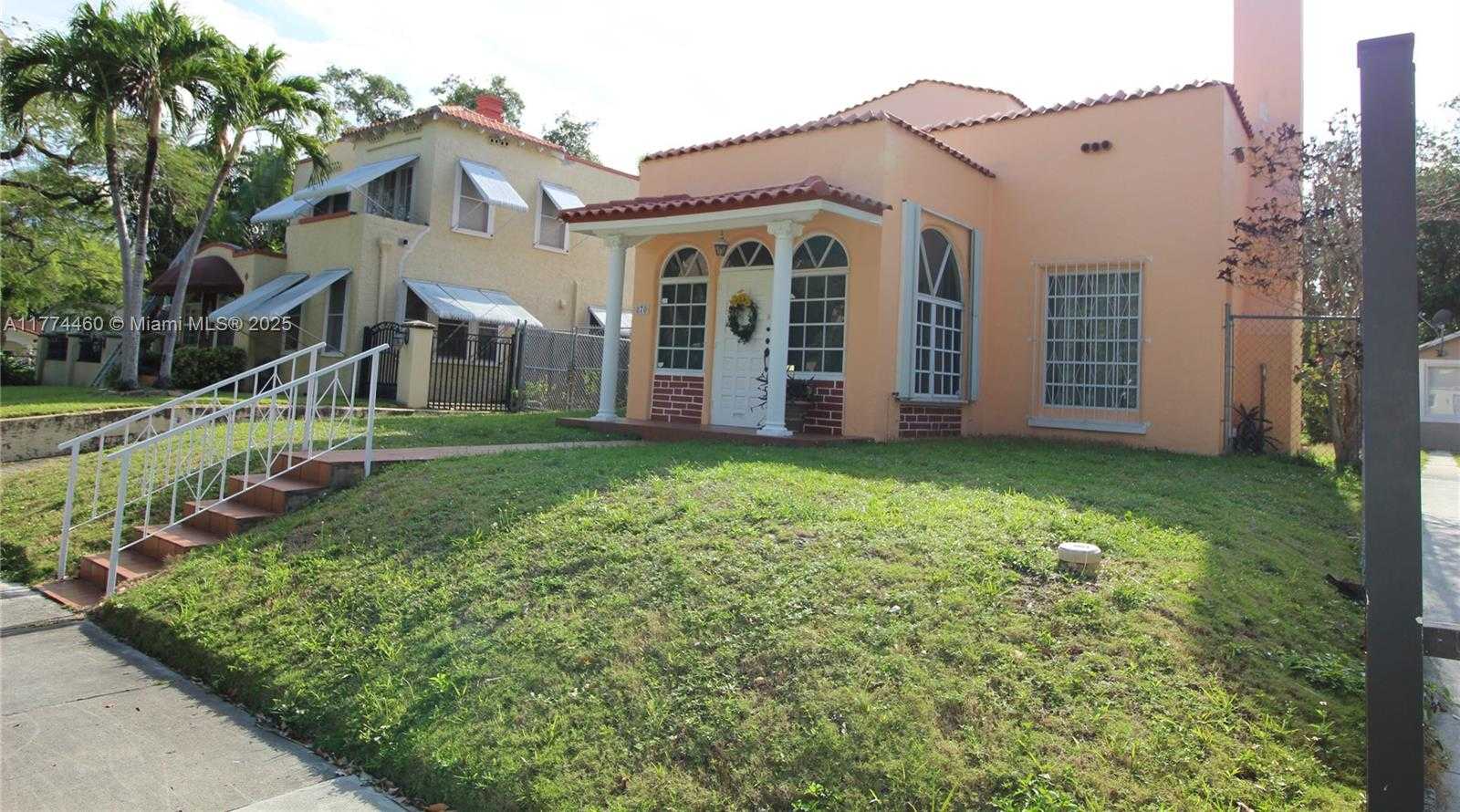 Small Image of 870 NORTH WEST 14TH CT #2, Miami Number 4