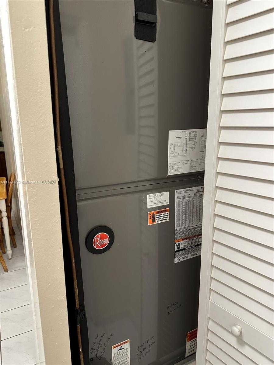 Small Image of 870 NORTH WEST 14TH CT #2, Miami Number 42