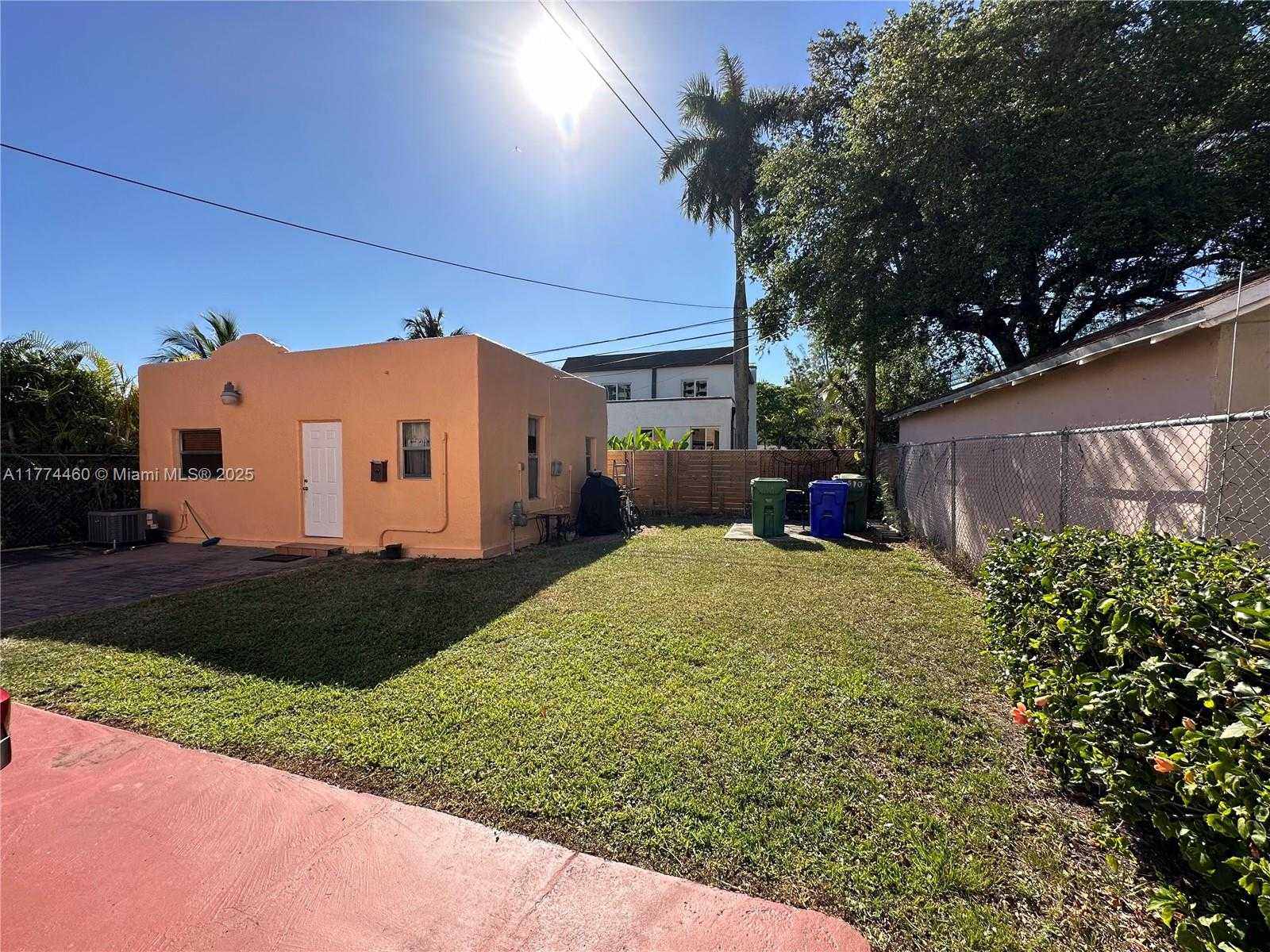 Small Image of 870 NORTH WEST 14TH CT #2, Miami Number 45