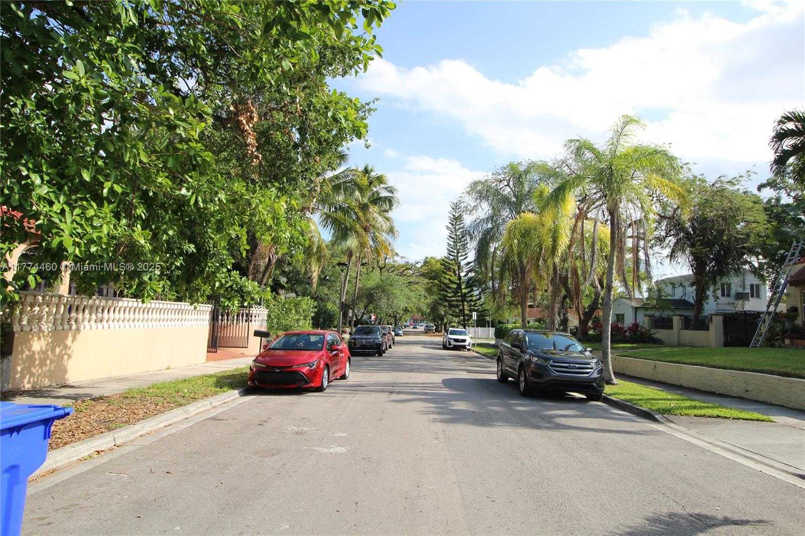 Small Image of 870 NORTH WEST 14TH CT #2, Miami Number 47
