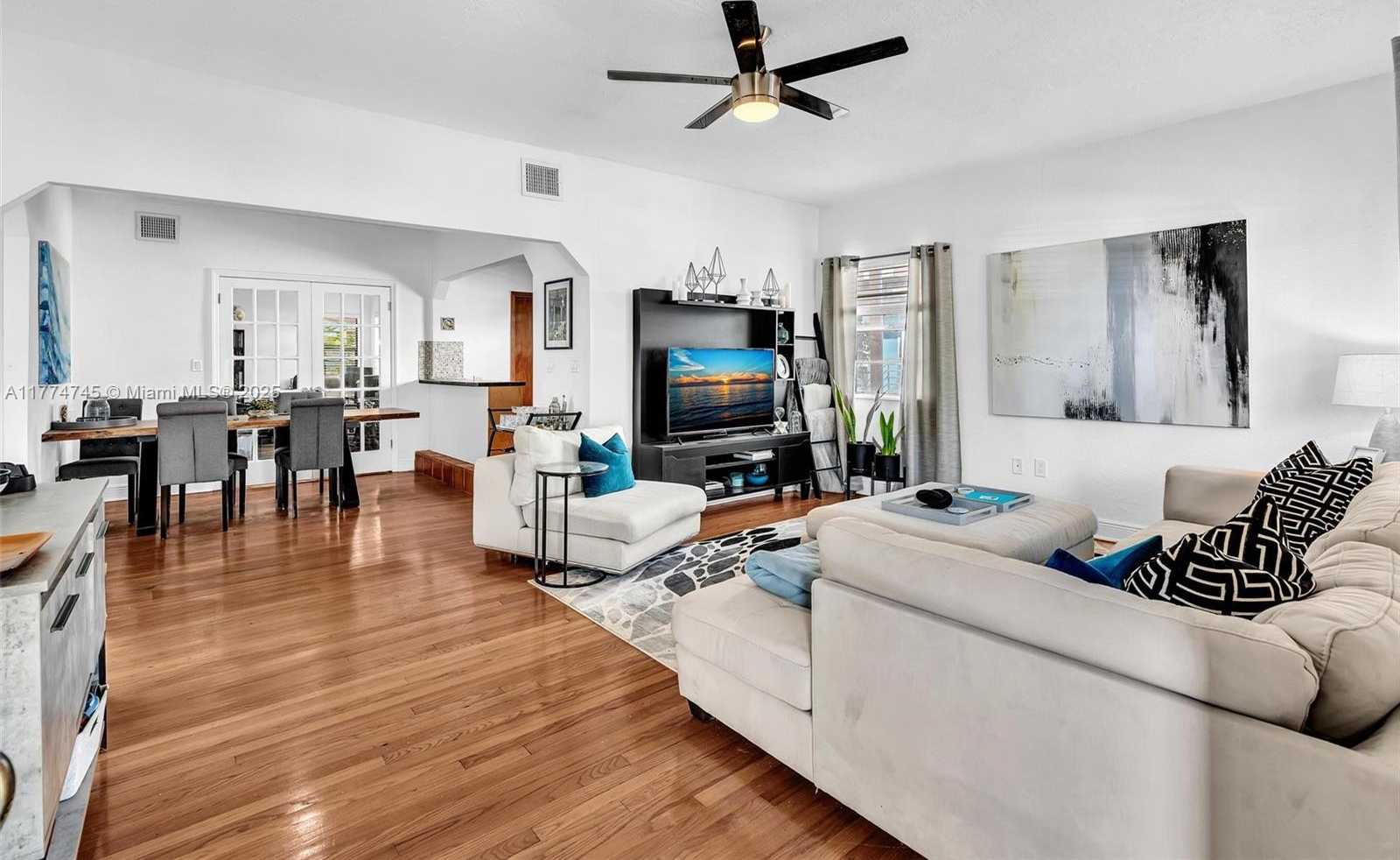 Small Image of 836 WEST 40TH ST, Miami Beach Number 2