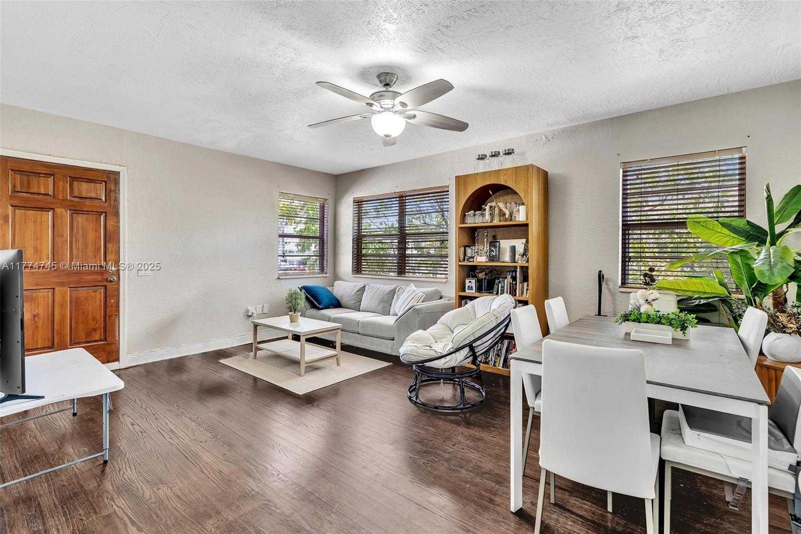 Small Image of 836 WEST 40TH ST, Miami Beach Number 24
