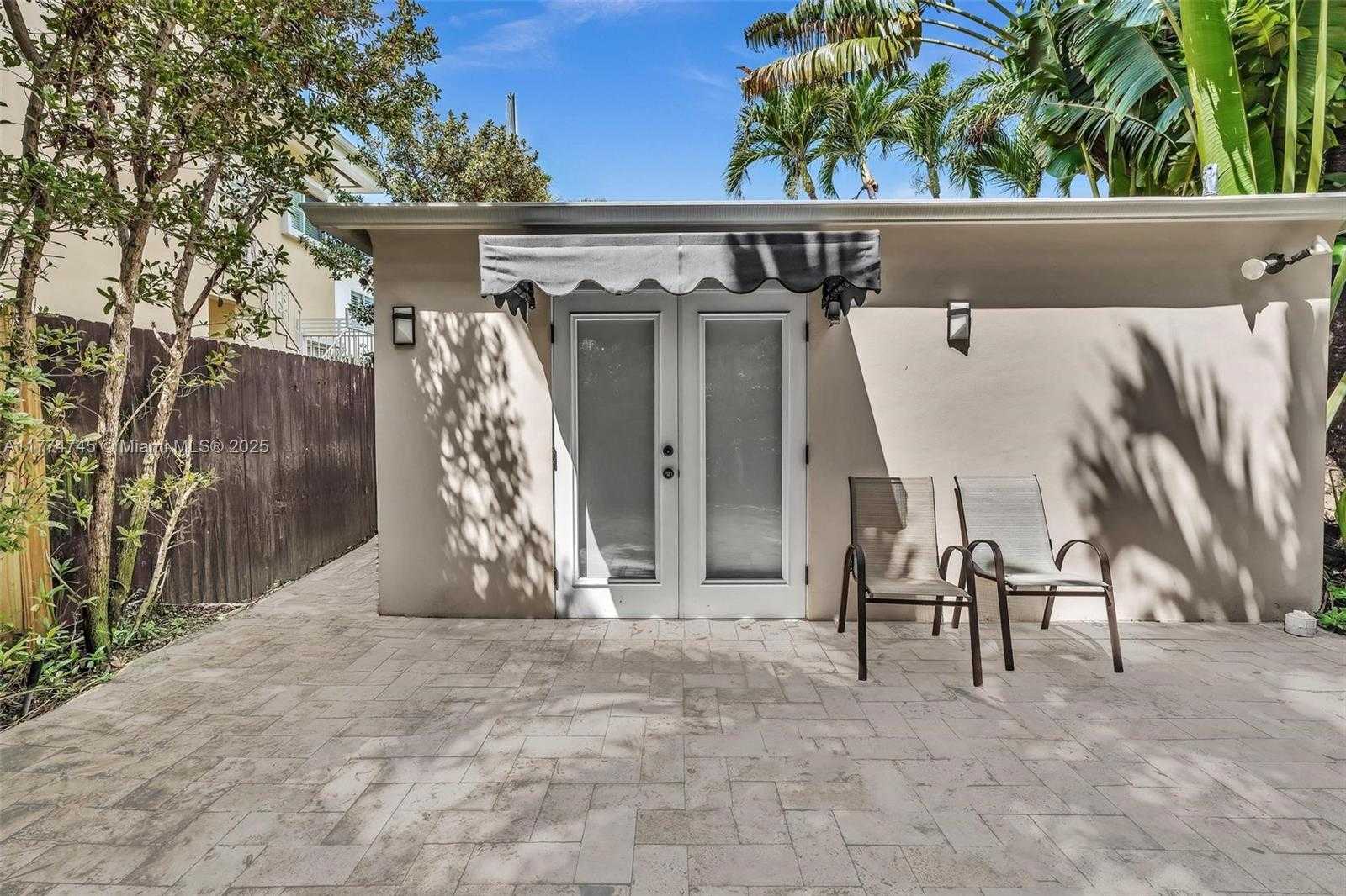 Small Image of 836 WEST 40TH ST, Miami Beach Number 32