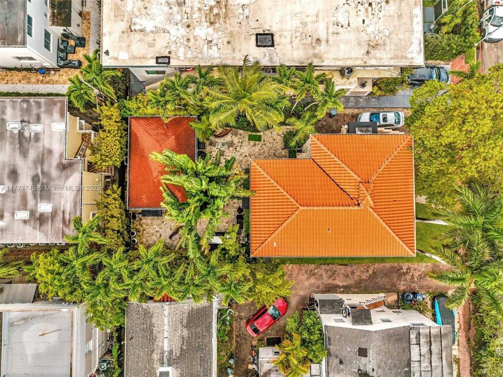 Small Image of 836 WEST 40TH ST, Miami Beach Number 42