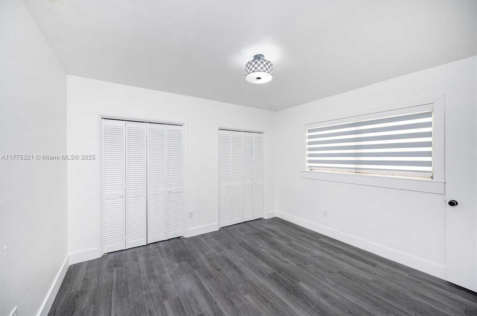 Small Image of 1704 SOUTH LE JEUNE RD #2, Coral Gables Number 17