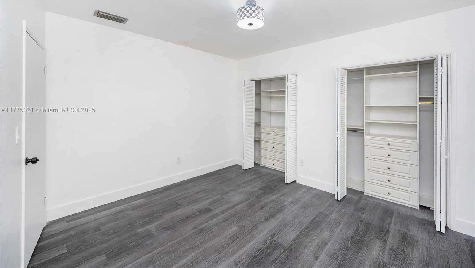 Small Image of 1704 SOUTH LE JEUNE RD #2, Coral Gables Number 19