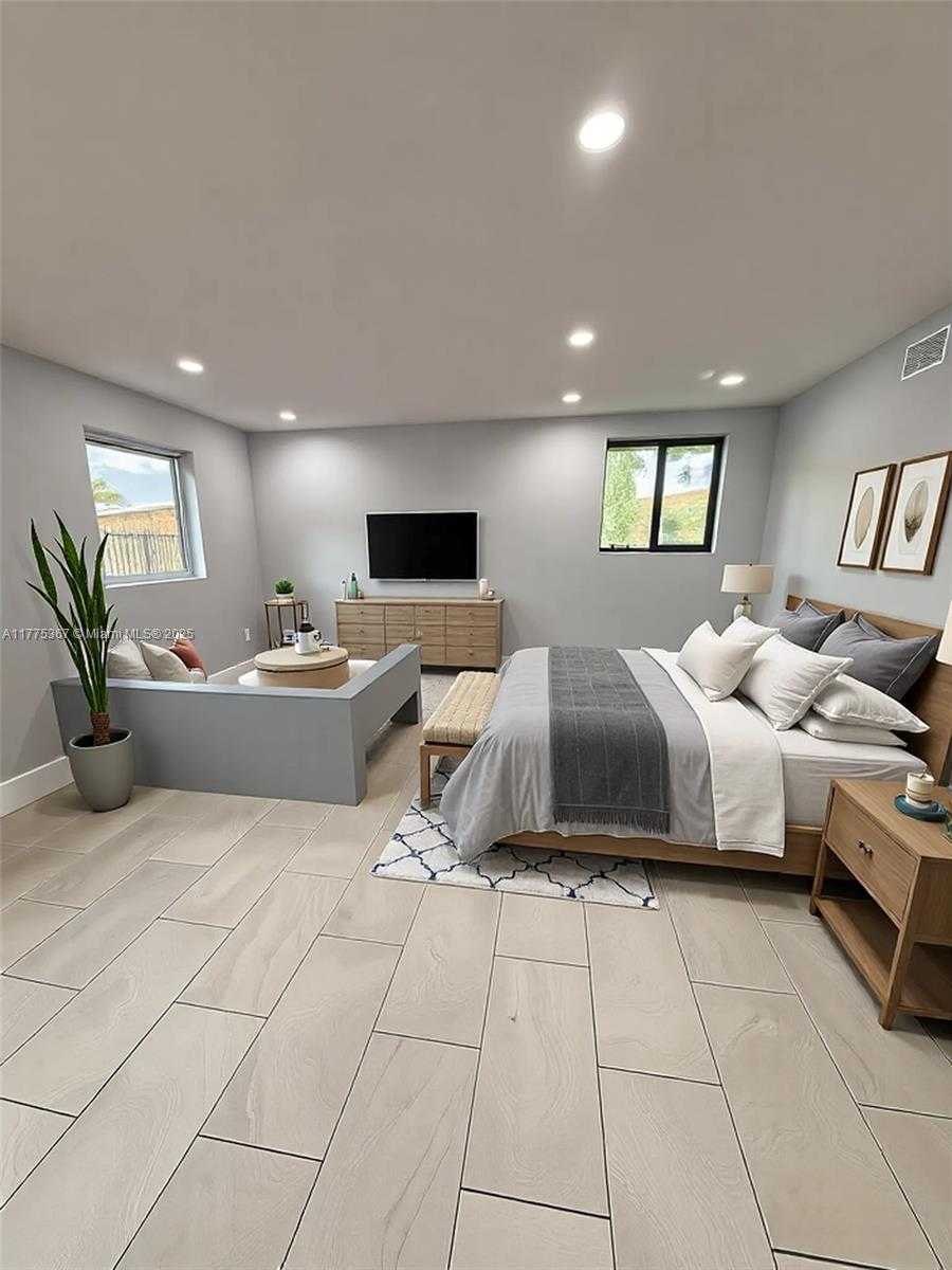 Small Image of 781 NORTH WEST 108TH ST, Miami Number 11