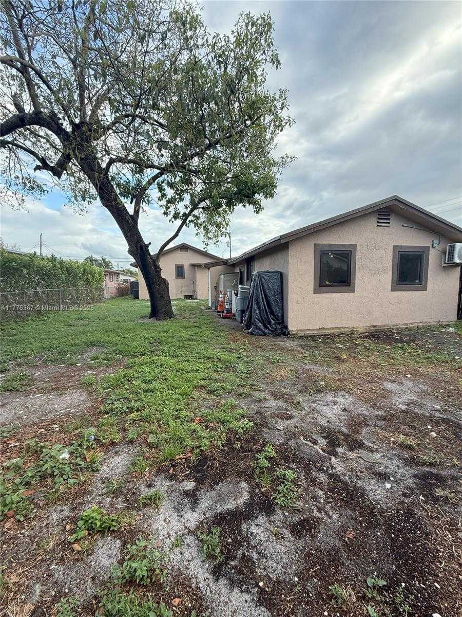 Small Image of 781 NORTH WEST 108TH ST, Miami Number 19