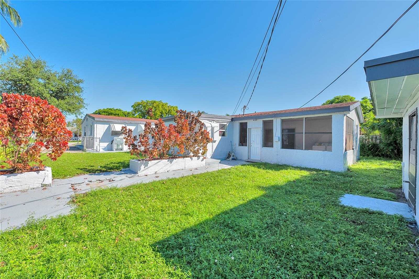 Small Image of 6130 SOUTH WEST 32ND ST, Miramar Number 15