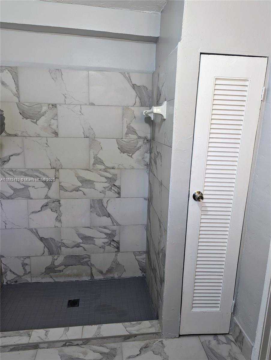 Small Image of 6130 SOUTH WEST 32ND ST, Miramar Number 24