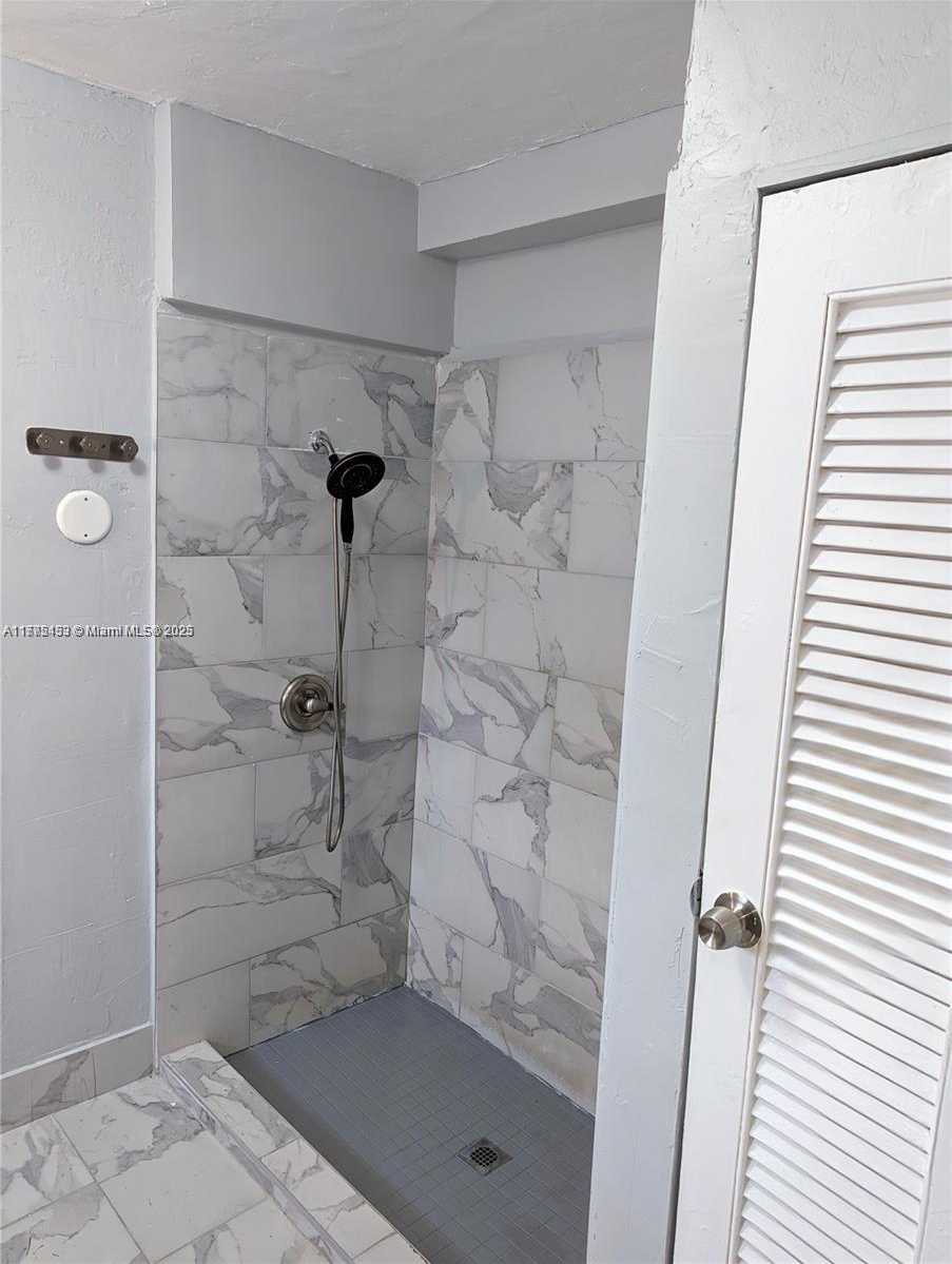 Small Image of 6130 SOUTH WEST 32ND ST, Miramar Number 26