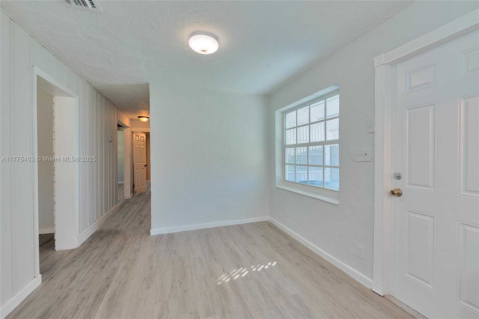 Small Image of 6130 SOUTH WEST 32ND ST, Miramar Number 4