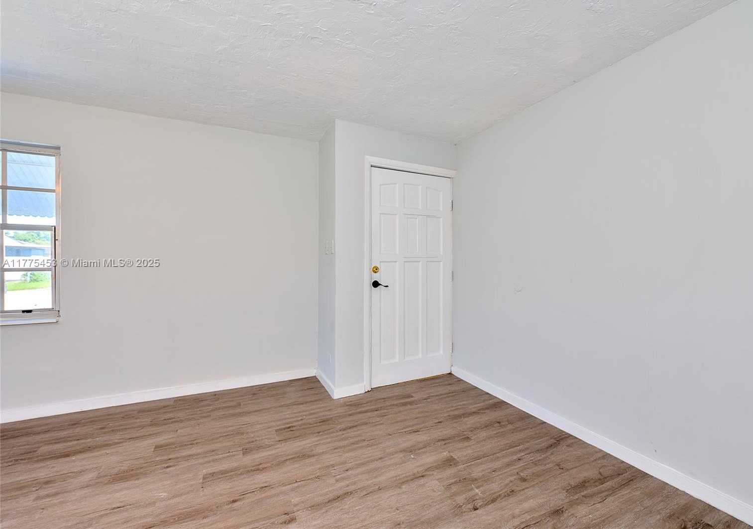 Small Image of 6130 SOUTH WEST 32ND ST, Miramar Number 8