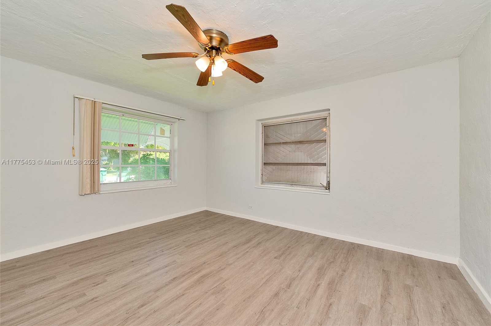 Small Image of 6130 SOUTH WEST 32ND ST, Miramar Number 9