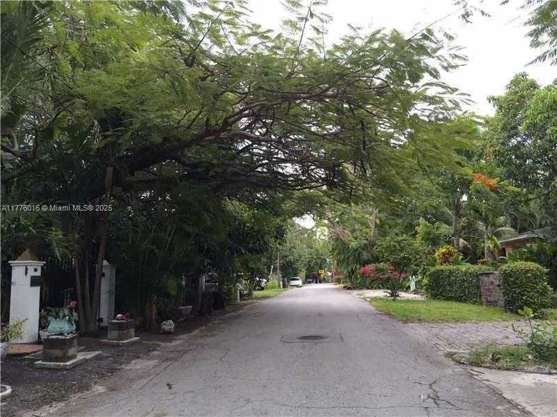 Small Image of 701 NORTH EAST 67TH ST, Miami Number 7