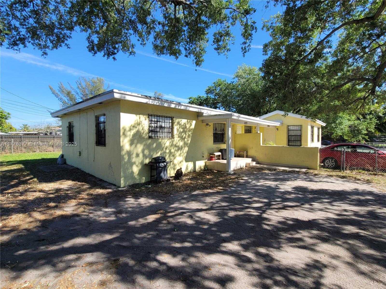 Small Image of 11275 NORTH WEST 17TH AVE, Miami Number 7