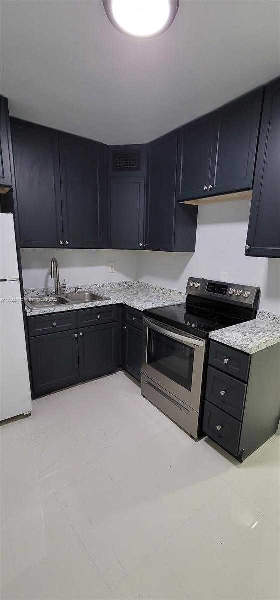 Small Image of 11275 NORTH WEST 17TH AVE, Miami Number 9