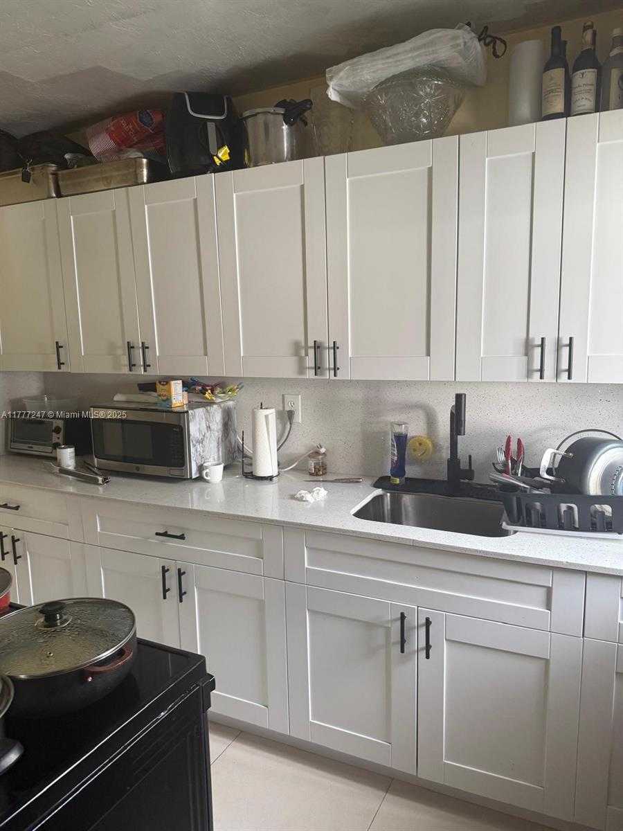 Small Image of 2469 NORTH WEST 35TH ST, Miami Number 13