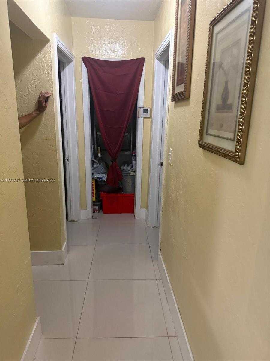 Small Image of 2469 NORTH WEST 35TH ST, Miami Number 14