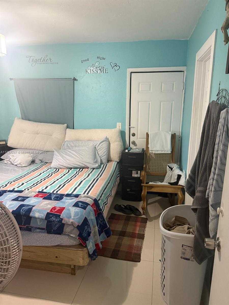 Small Image of 2469 NORTH WEST 35TH ST, Miami Number 15