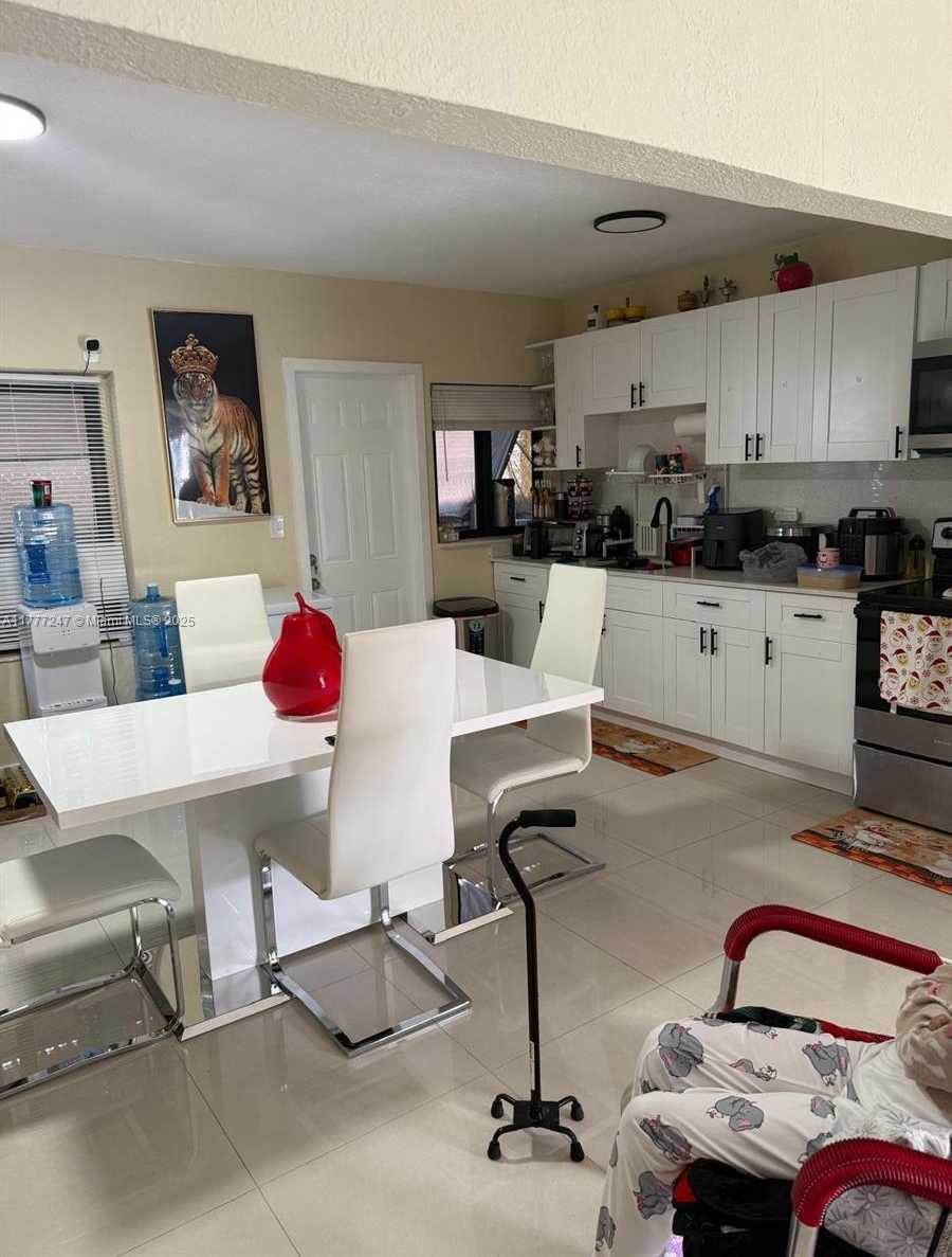 Small Image of 2469 NORTH WEST 35TH ST, Miami Number 4