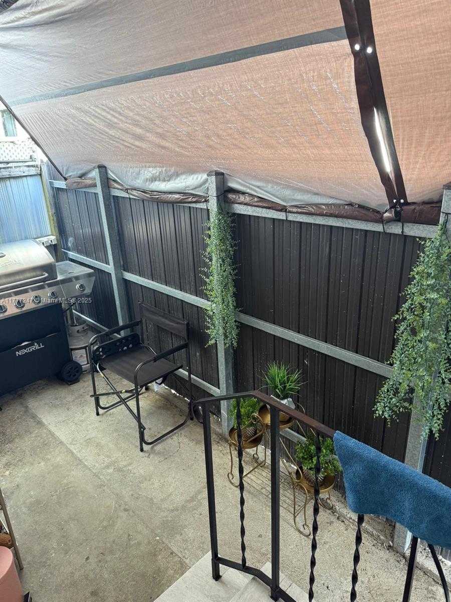 Small Image of 2469 NORTH WEST 35TH ST, Miami Number 8