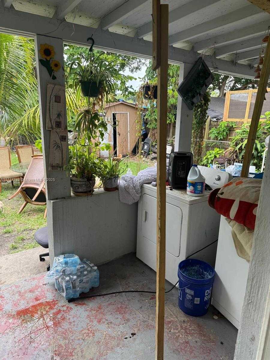 Small Image of 2917 NORTH WEST 23RD AVE, Miami Number 15