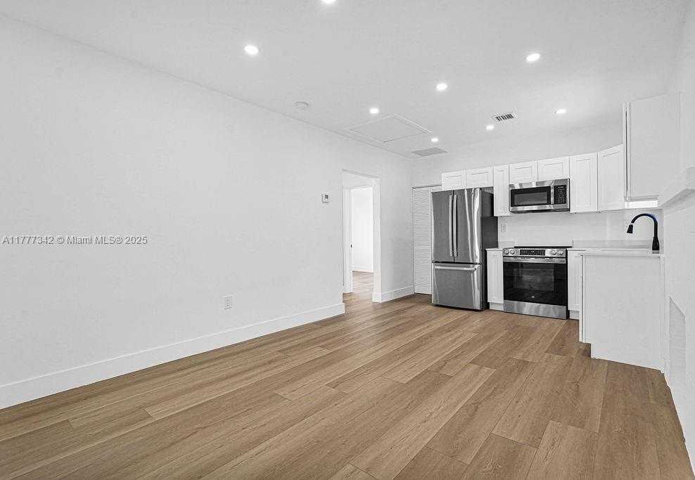 Small Image of 3040 NORTH WEST 13TH AVE, Miami Number 22