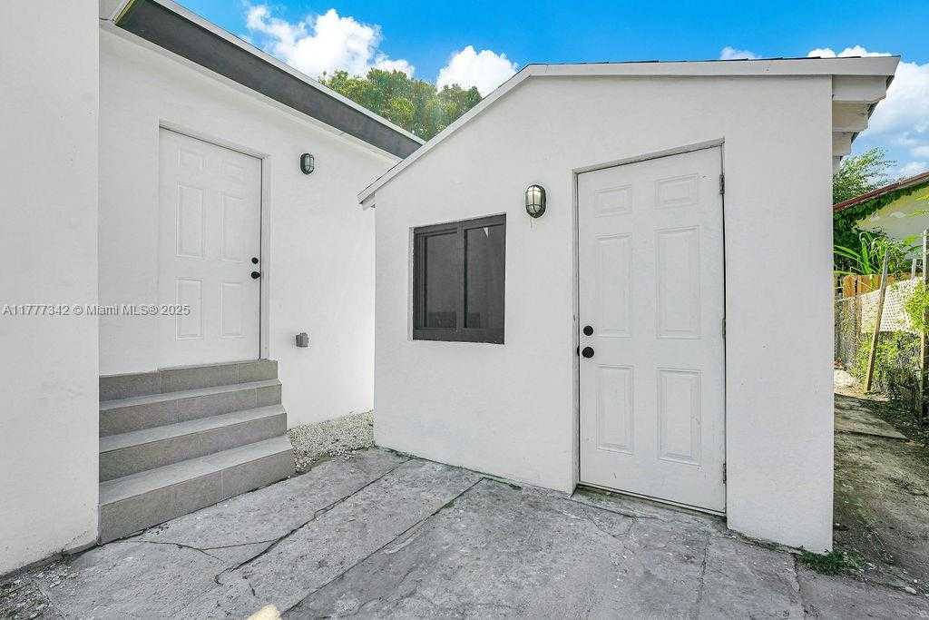 Small Image of 3040 NORTH WEST 13TH AVE, Miami Number 40