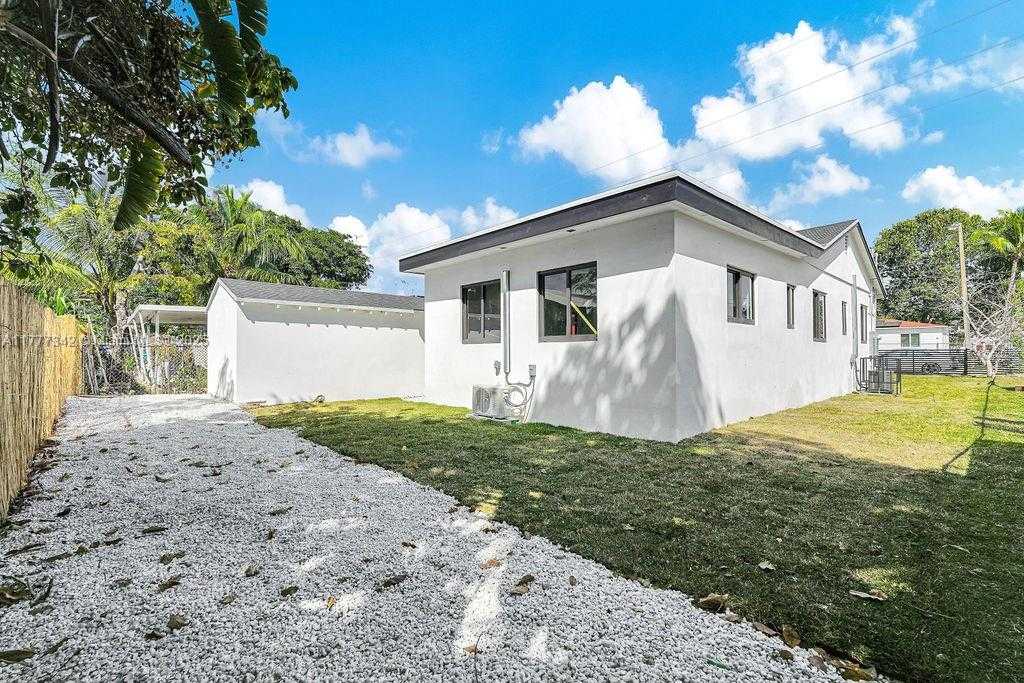 Small Image of 3040 NORTH WEST 13TH AVE, Miami Number 43