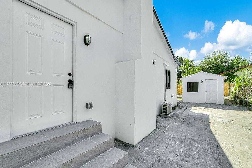 Small Image of 3040 NORTH WEST 13TH AVE, Miami Number 46