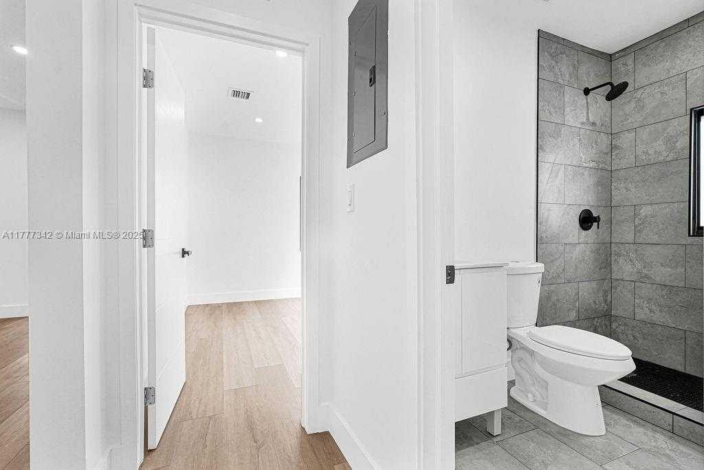Small Image of 3040 NORTH WEST 13TH AVE, Miami Number 9