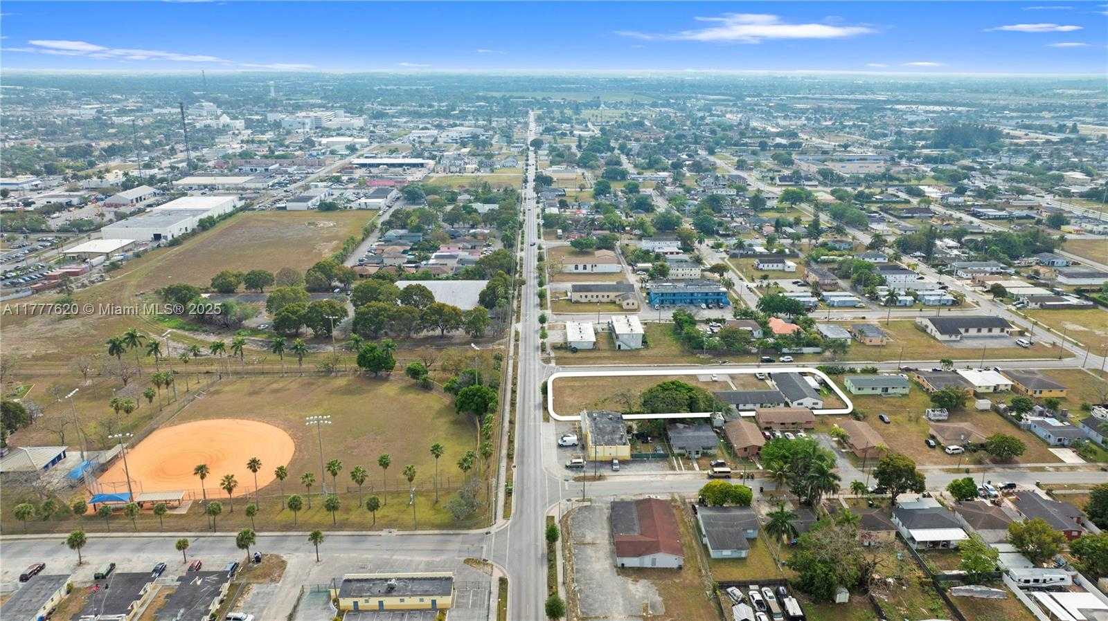 Small Image of 430 SOUTH WEST 10TH AVE #4, Homestead Number 16