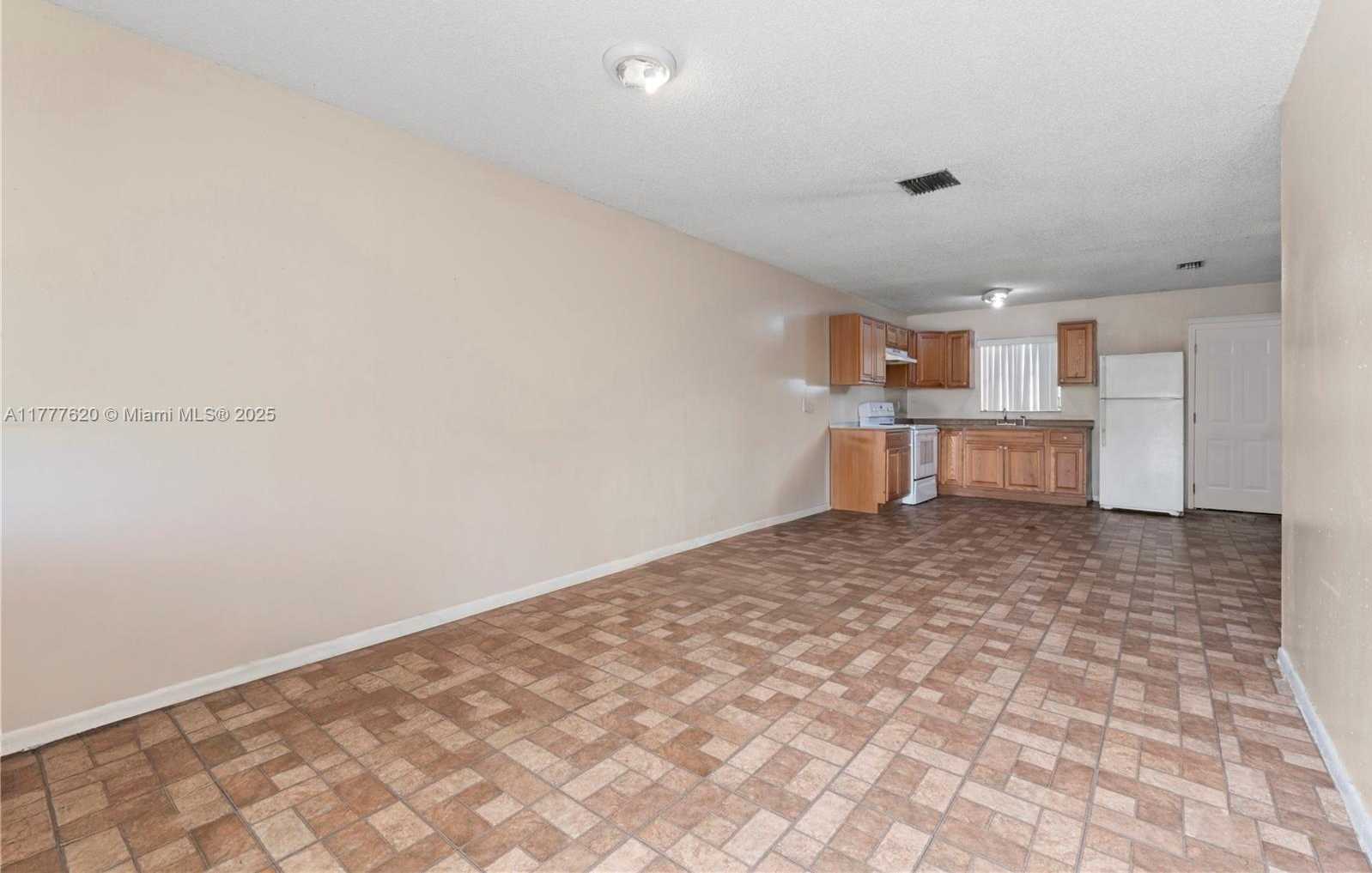 Small Image of 430 SOUTH WEST 10TH AVE #4, Homestead Number 20