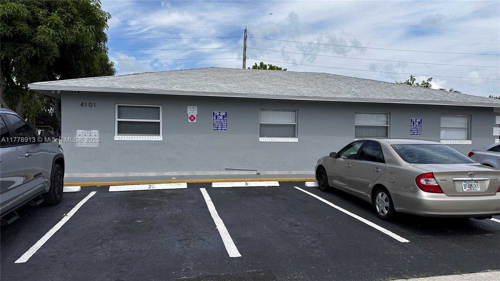 Small Image of 4101 NORTH WEST 30TH TER, Lauderdale Lakes Number 11