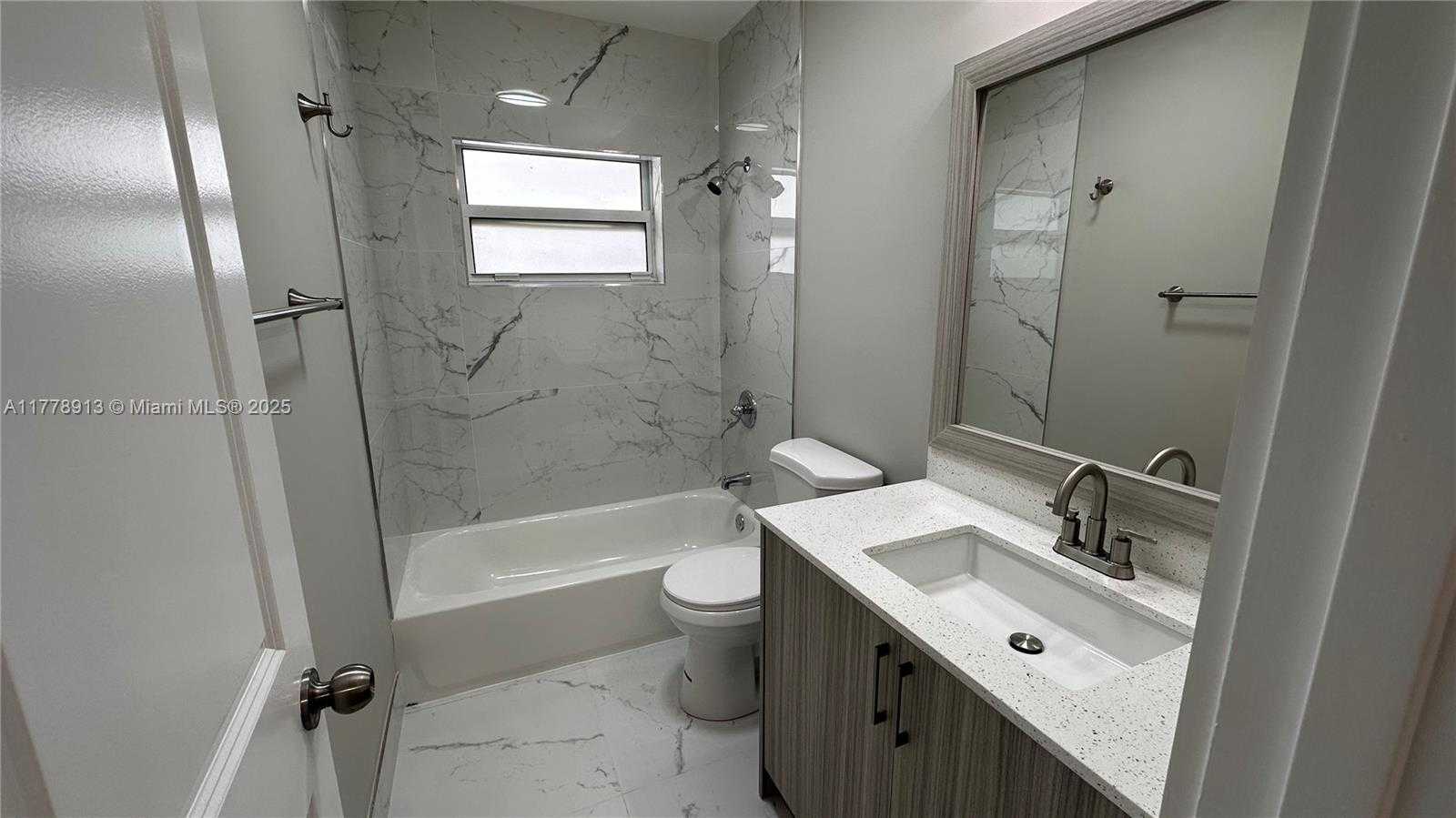 Small Image of 4101 NORTH WEST 30TH TER, Lauderdale Lakes Number 39