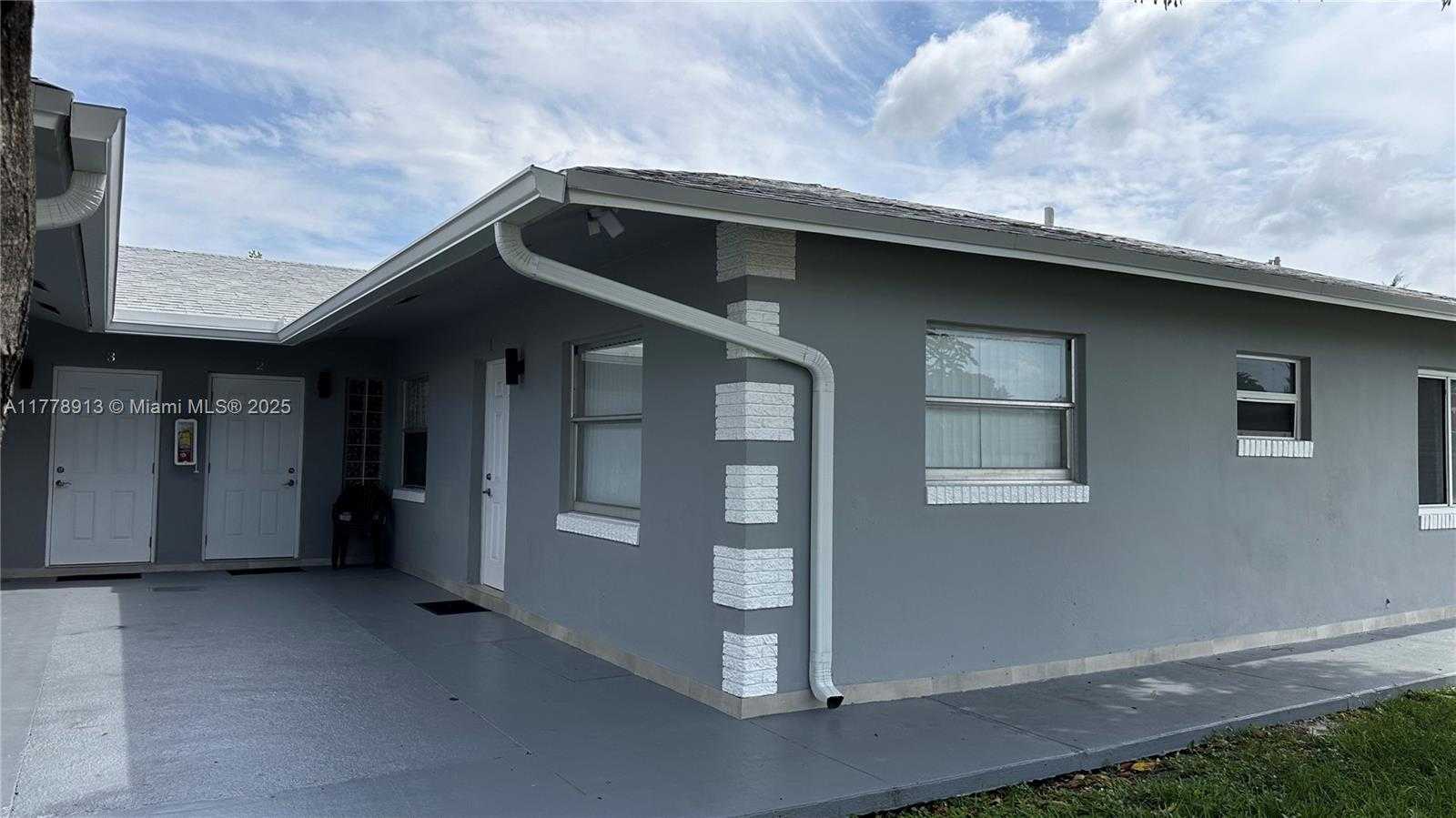 Small Image of 4101 NORTH WEST 30TH TER, Lauderdale Lakes Number 4