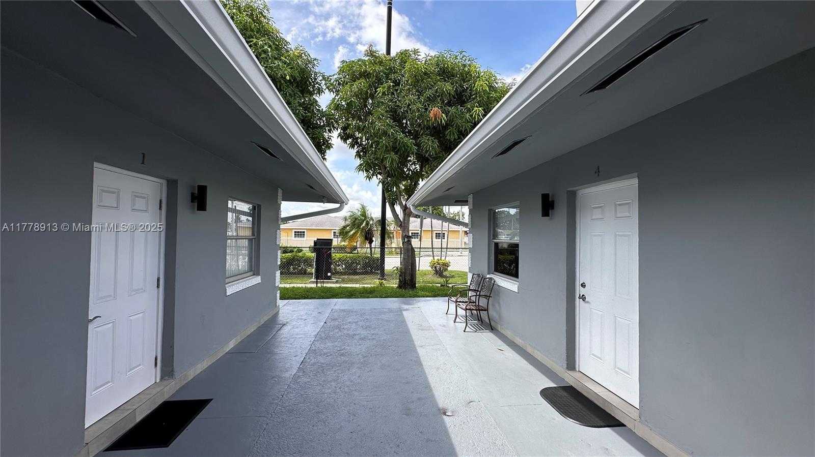Small Image of 4101 NORTH WEST 30TH TER, Lauderdale Lakes Number 6