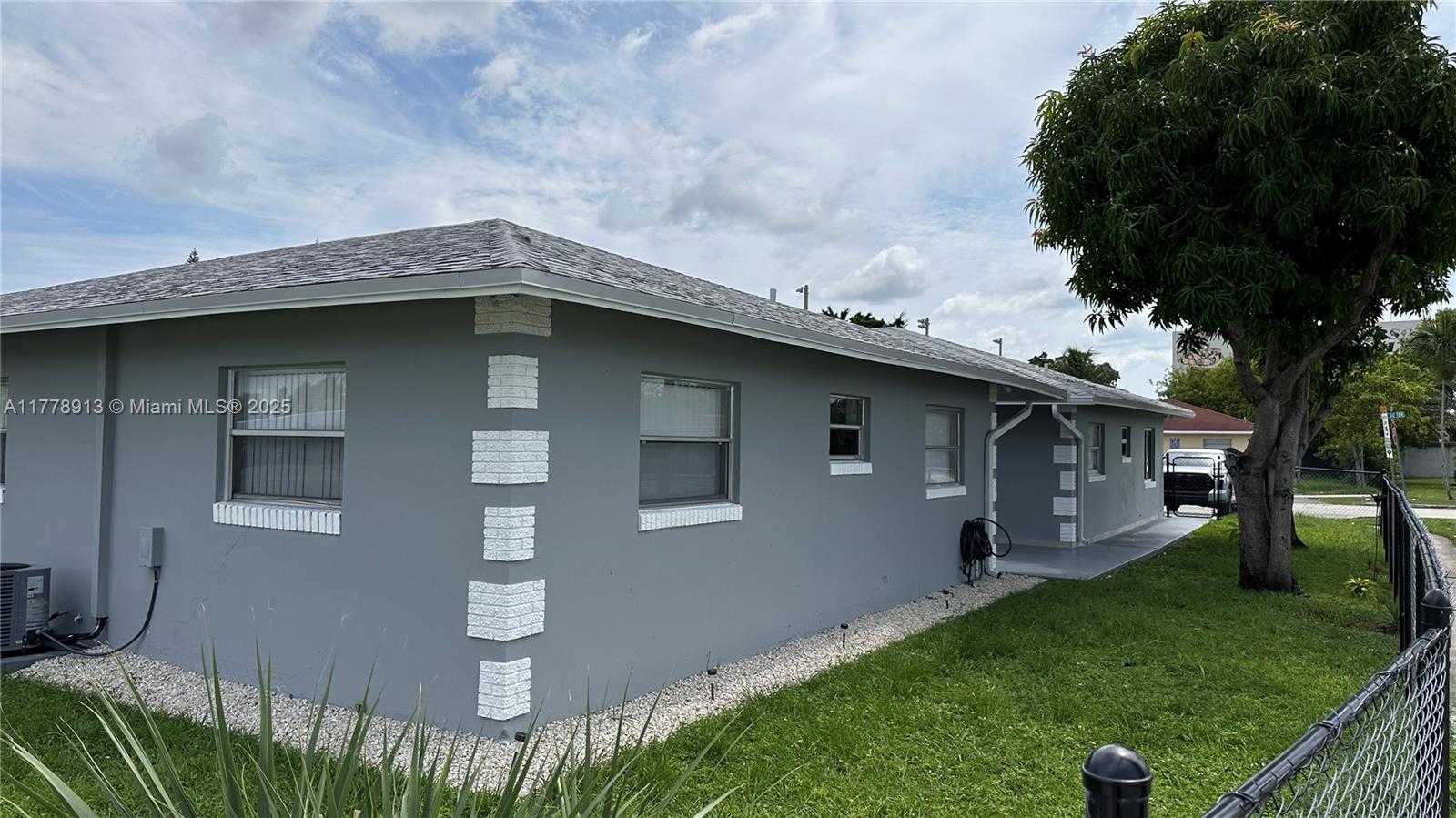 Small Image of 4101 NORTH WEST 30TH TER, Lauderdale Lakes Number 8