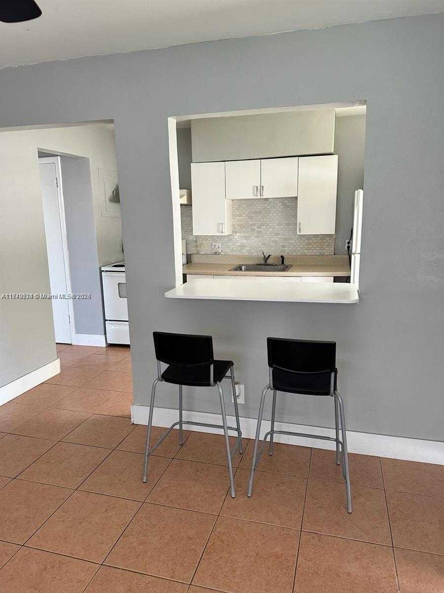 Small Image of 756 NORTH WEST 5TH ST, Hallandale Beach Number 12